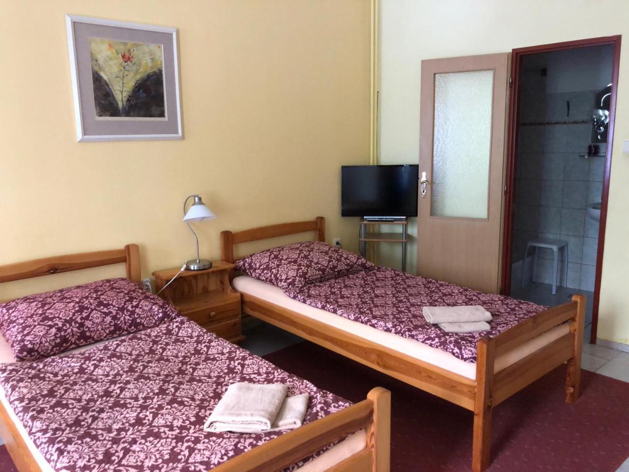 Guest House U Nahonu Chrudim Luaran gambar